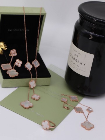 Van Cleef & Arpels Колье #483196OS