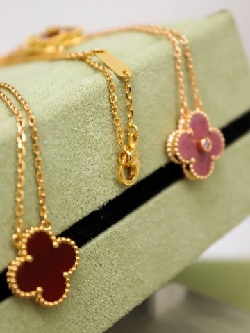 Van Cleef & Arpels подвеска #547068OR