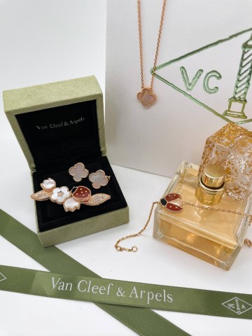 Van Cleef & Arpels подвеска #578959QN
