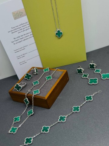 Van Cleef & Arpels серьги #590129UK