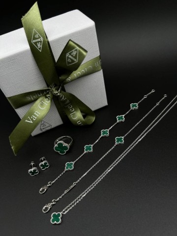 Van Cleef & Arpels кольцо #601212DK