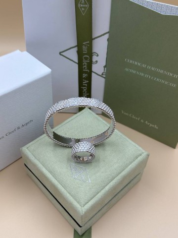 Van Cleef & Arpels Perlée 5 diamants кольцо #624978UC