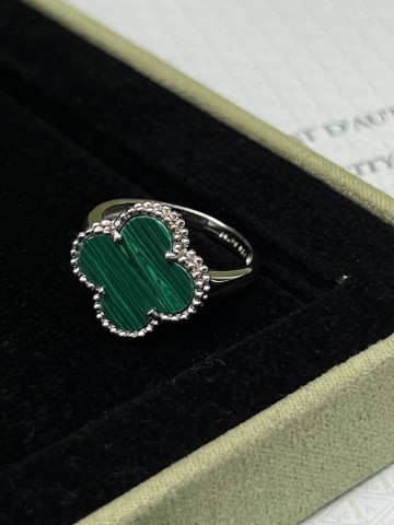 Van Cleef & Arpels кольцо #627018YM