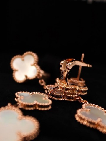 Van Cleef & Arpels серьги #634286RJ