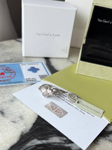 Van Cleef & Arpels кольцо реверсивное #640523OI