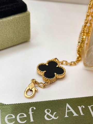 Van Cleef & Arpels подвеска мини #646821KW