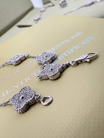 Van Cleef & Arpels Колье #654364MH