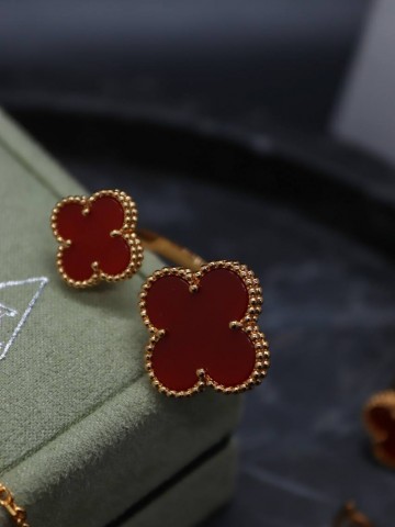 Van Cleef & Arpels кольцо #658200KR