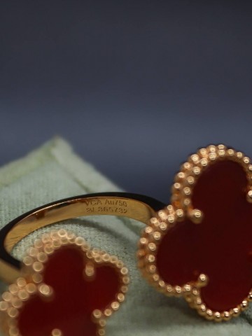 Van Cleef & Arpels кольцо #658200KR