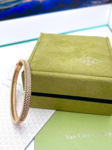 Van Cleef & Arpels браслет #704780KC