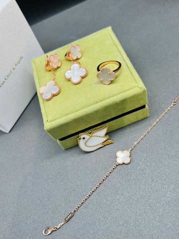 Van Cleef & Arpels браслет #714377QO