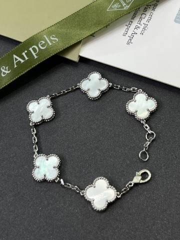 Van Cleef & Arpels браслет #720844QO
