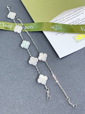 Van Cleef & Arpels браслет #720844QO