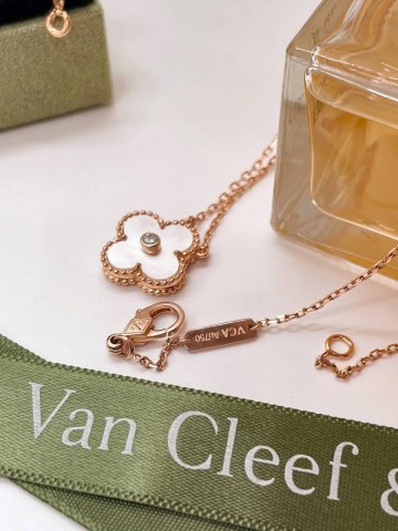 Van Cleef & Arpels подвеска #720940FL
