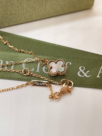 Van Cleef & Arpels подвеска мини #741900CJ