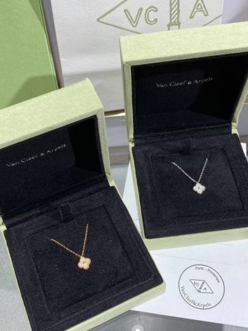Van Cleef & Arpels подвеска мини #743536IZ