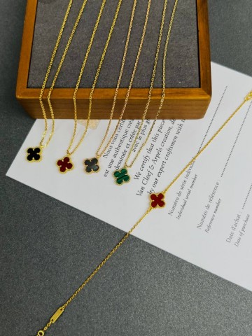 Van Cleef & Arpels подвеска #746521NF