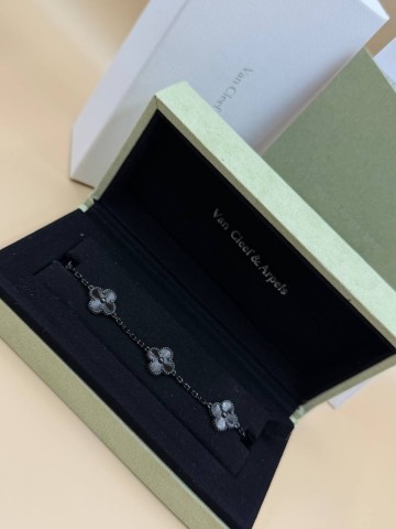 Van Cleef & Arpels браслет #767044QW