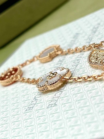 Van Cleef & Arpels браслет #772666HX