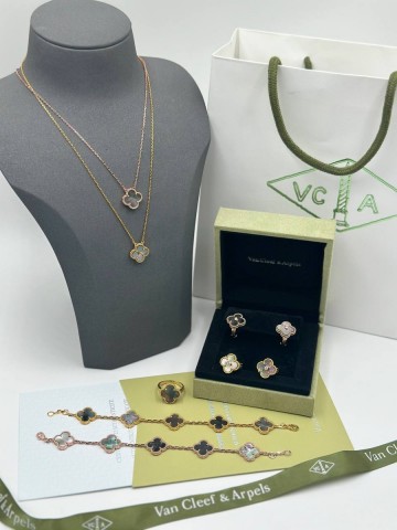 Van Cleef & Arpels браслет #782695LJ