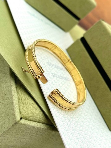 Van Cleef & Arpels браслет #782724OZ