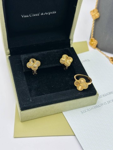 Van Cleef & Arpels кольцо #783816ST