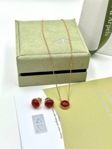 Van Cleef & Arpels серьги #801381XX