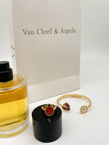 Van Cleef & Arpels браслет #810045SX