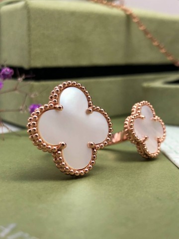 Van Cleef & Arpels кольцо #810814IA