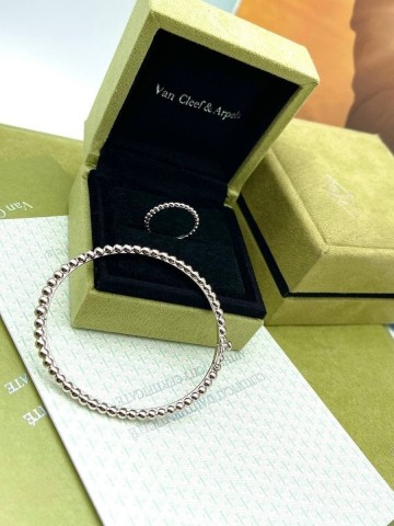 Van Cleef & Arpels браслет #819586UD