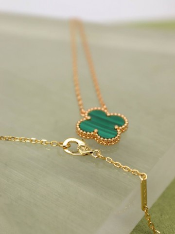 Van Cleef & Arpels подвеска #821486MX