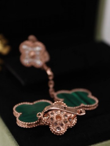 Van Cleef & Arpels серьги #822098OW
