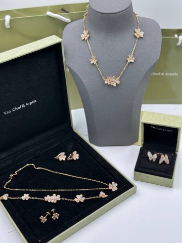 Van Cleef & Arpels Колье #823047YY