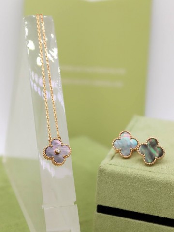 Van Cleef & Arpels серьги #828042YC