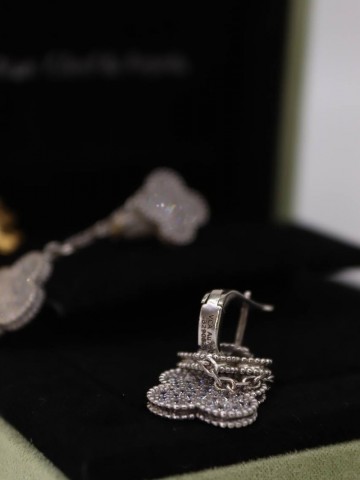 Van Cleef & Arpels серьги #849619KV