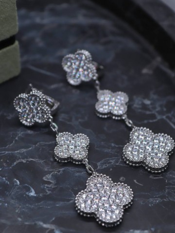 Van Cleef & Arpels серьги #882648BV