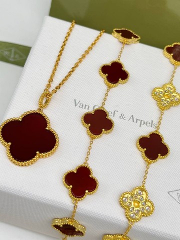 Van Cleef & Arpels браслет слева #903090IV