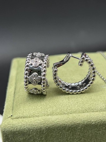 Van Cleef & Arpels серьги #905962FK