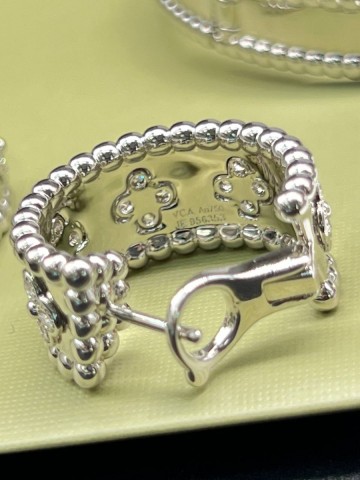 Van Cleef & Arpels серьги #905962FK