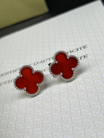Van Cleef & Arpels серьги #908658EJ