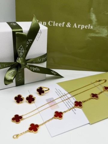 Van Cleef & Arpels браслет #923047HB