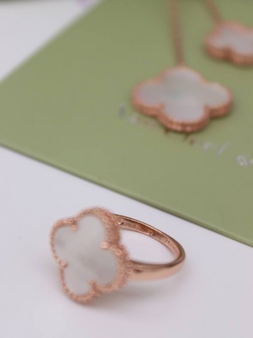 Van Cleef & Arpels кольцо #924289BN