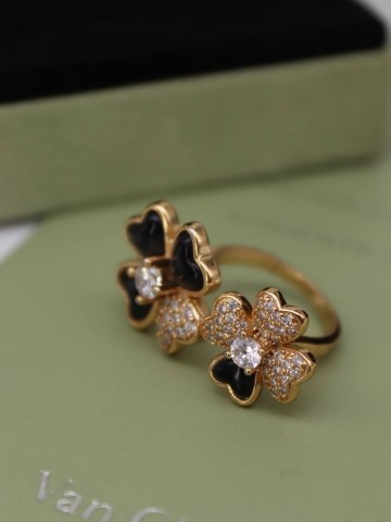 Van Cleef & Arpels кольцо #934246CL