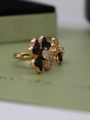 Van Cleef & Arpels кольцо #934246CL