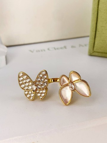 Van Cleef & Arpels кольцо #935142KE