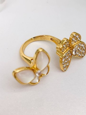 Van Cleef & Arpels кольцо #935142KE