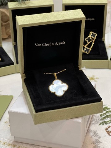 Van Cleef & Arpels Magic Alhambra Колье #935412BS