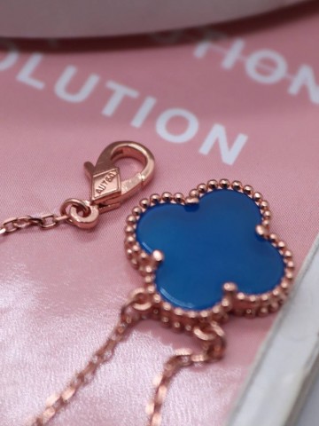 Van Cleef & Arpels подвеска #971123JU