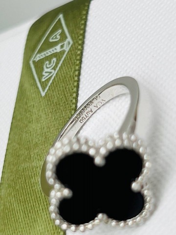 Van Cleef & Arpels кольцо #979120XI