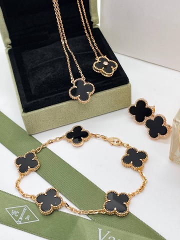 Van Cleef & Arpels браслет #986650KA